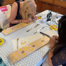 Load image into Gallery viewer, Handpainted tabletop tealight stand workshop