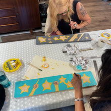 Load image into Gallery viewer, Handpainted tabletop tealight stand workshop