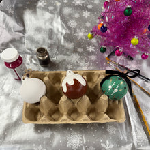 Load image into Gallery viewer, CHRISTMAS WORKSHOP - Hand-painted Christmas Baubles