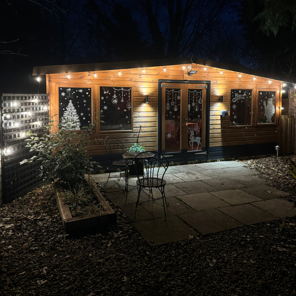 Pinkyswifts workshop decorated in christmas decorations ready for workshops