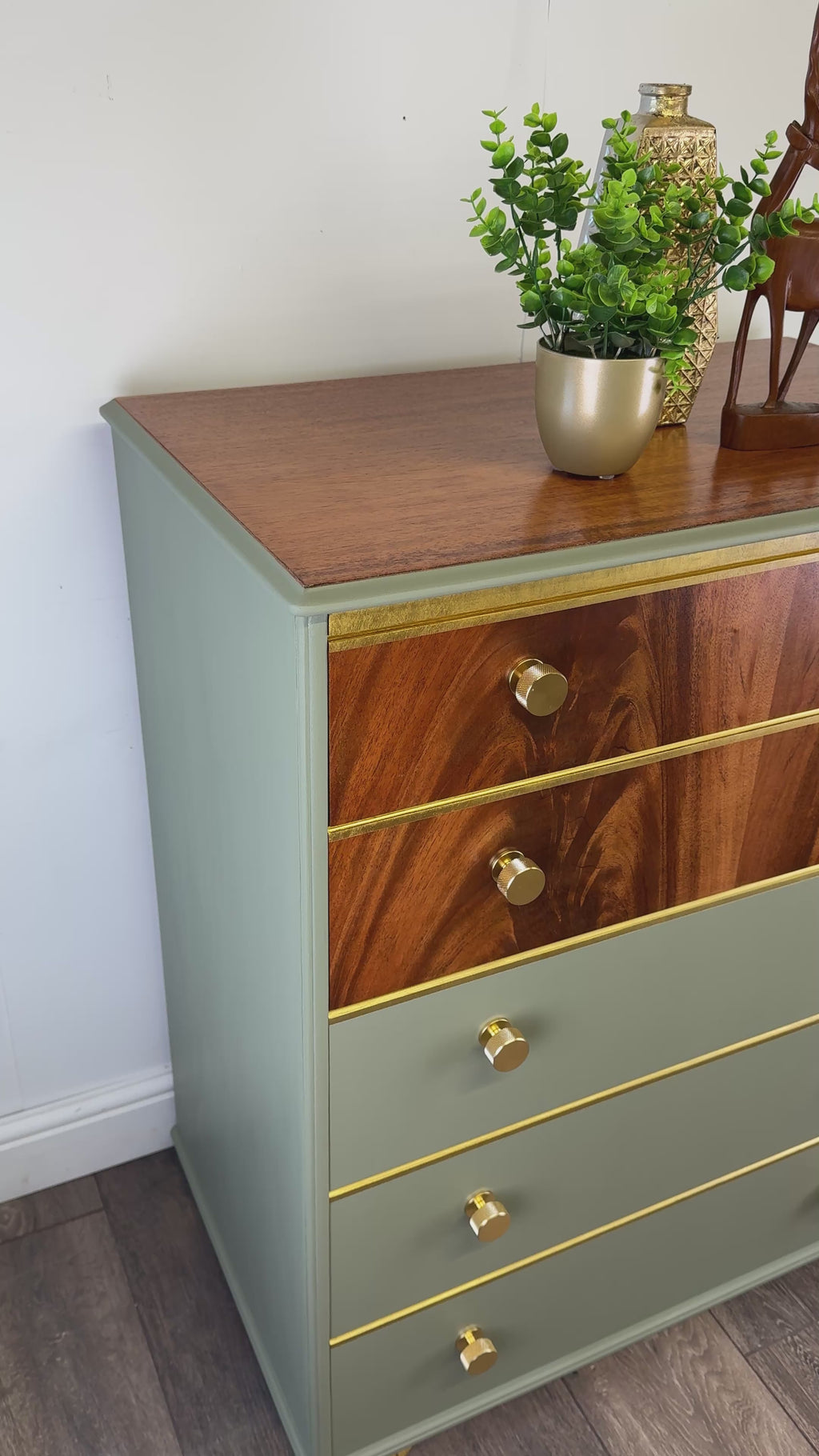 Beithcraft Ltd Chest of Drawers in walnut