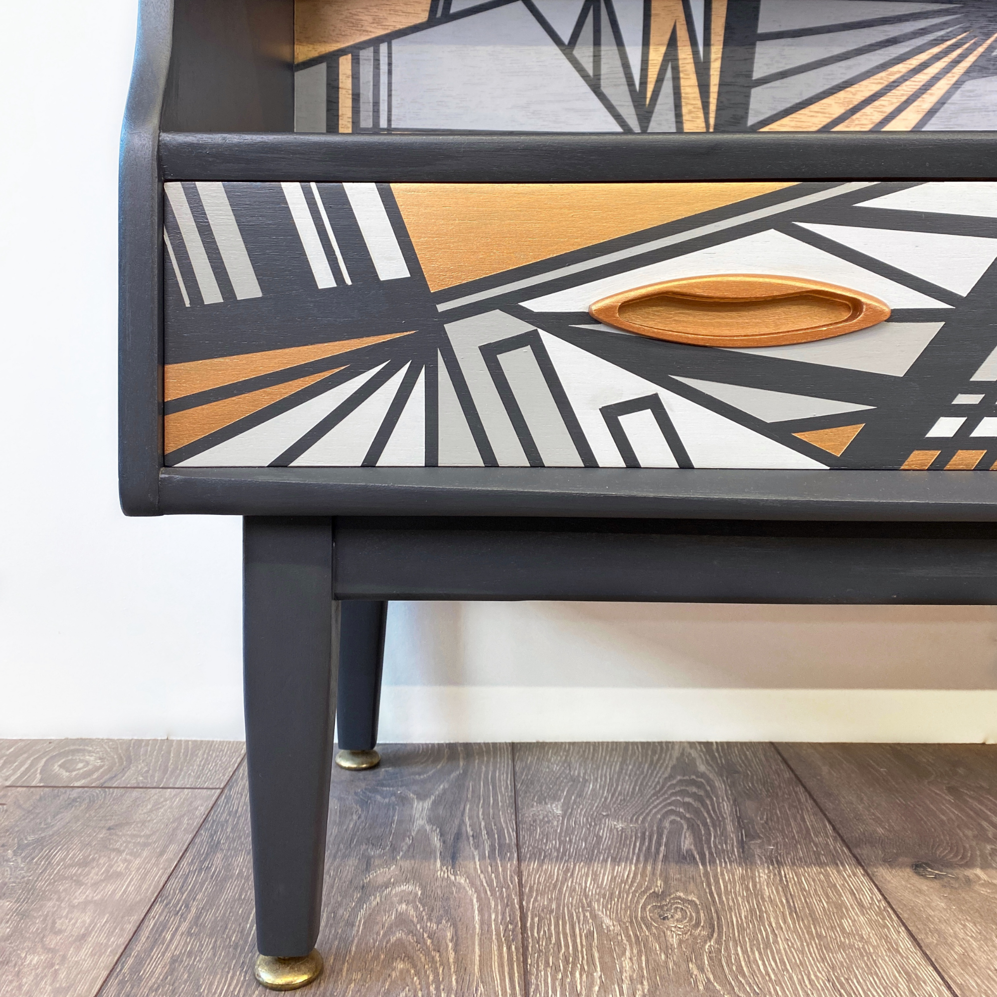 Mid century Sideboard - Vintage Chic Storage